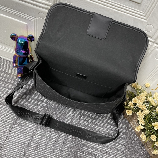 ルイヴィトンバッグ着用イメージ